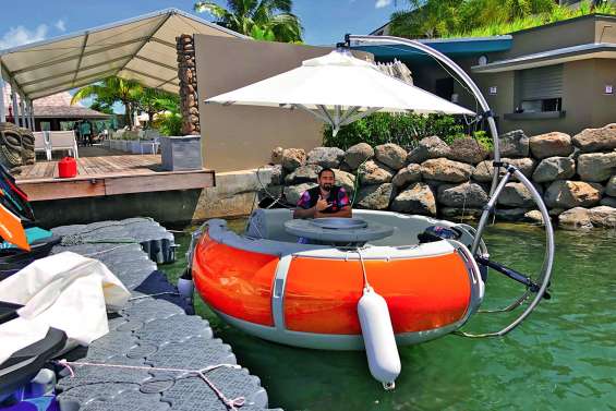 Les donut boats débarquent dans les lagons