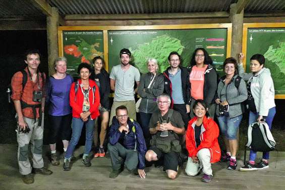 A la recherche des geckos en pleine nuit