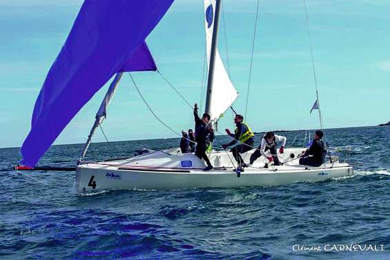 La « NewCal Sailing Team » aux France