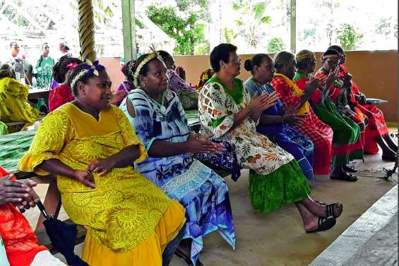 Un moment d’échanges  entre associations  de femmes