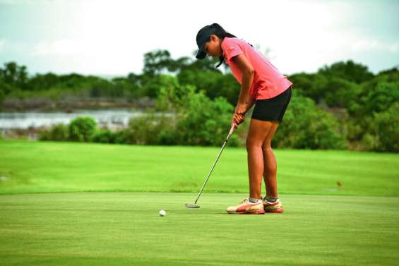 Émilie Ricaud en tête à Déva après le 1er tour