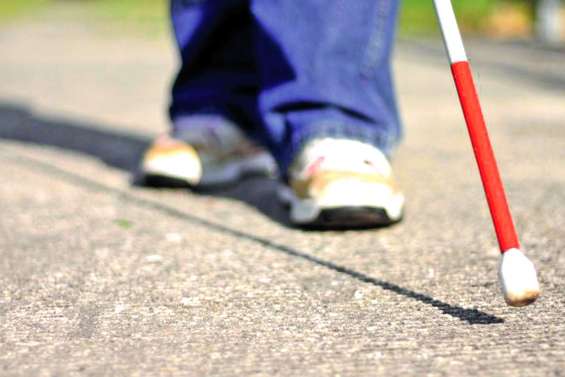 Le papi aveugle avait frappé un clerc d’huissier avec sa canne 