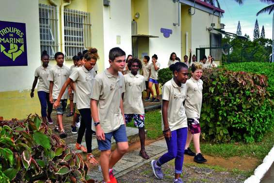Vingt-deux collégiens de Boulari découvrent le Camp Broche
