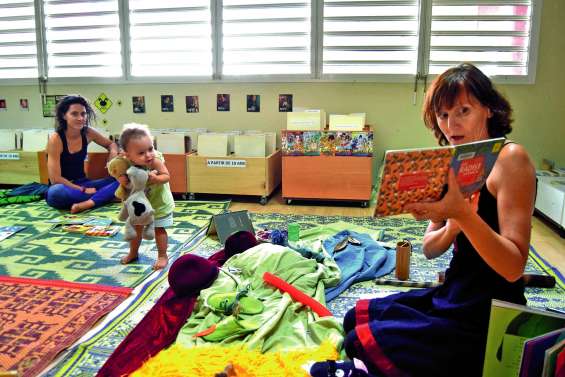 Les bébés reprennent leur lecture  à la médiathèque du Dock socioculturel