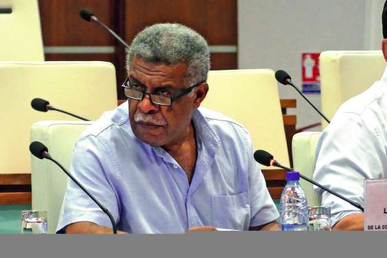 Investissements en retard ou abandonnés : le Congrès « réoriente » 3,2 milliards