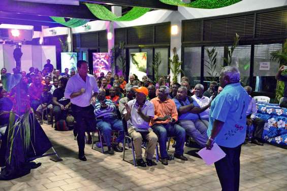 Soirée kanak  pour Calédonie ensemble à Ko We Kara