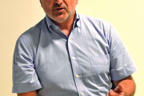 « Je soutiens Calédonie ensemble et Philippe Gomès »