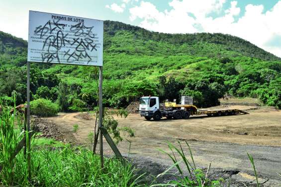 Les camions donnent vie à Durango sur les bords de la RT1