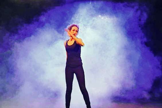 Célia Chabut se lâche et le public du centre culturel apprécie