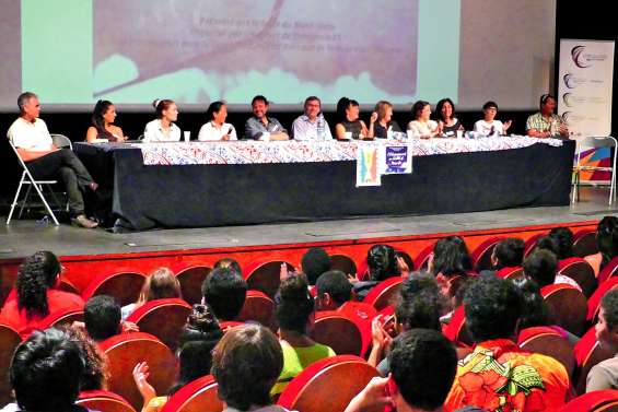 Une table ronde sur l’entrepreneuriat  au féminin, au centre culturel de Boulari