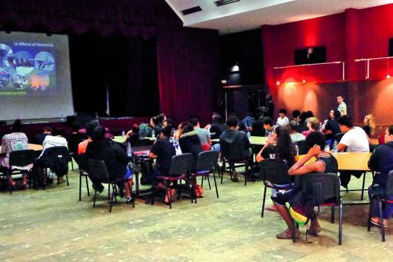 Une première journée de la défense et de la citoyenneté à La Foa