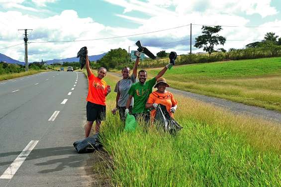 La Team Cewe continue le nettoyage des routes