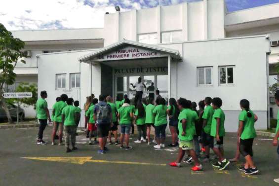 Des collégiens miment « un procès plus vrai que nature »