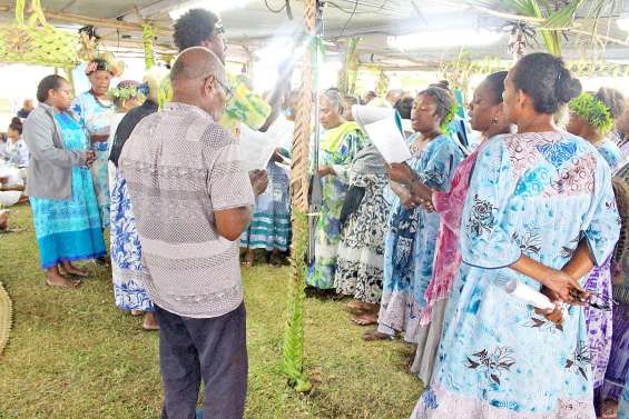 Les églises d’Ouvéa réunies pour la Pentecôte