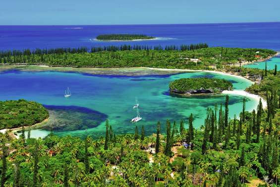 Ils avaient importé clandestinement  près d’une tonne d’alcool à l’île des Pins