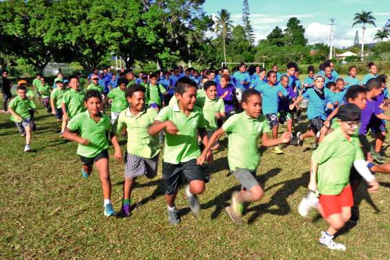 Collégiens et écoliers ont couru ensemble