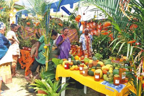 Un grand repas lance la Fête de la mandarine