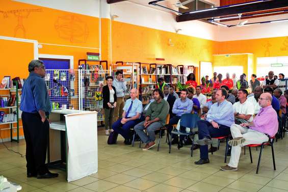 La fibre optique a débarqué aux Loyauté après trois mois de tirage de câbles