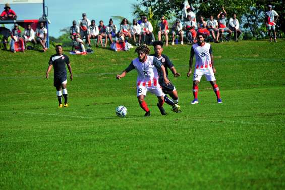 Les footballeurs soignent leur entrée 