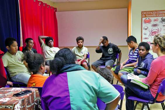 Les goûters philo attirent de plus en plus de jeunes