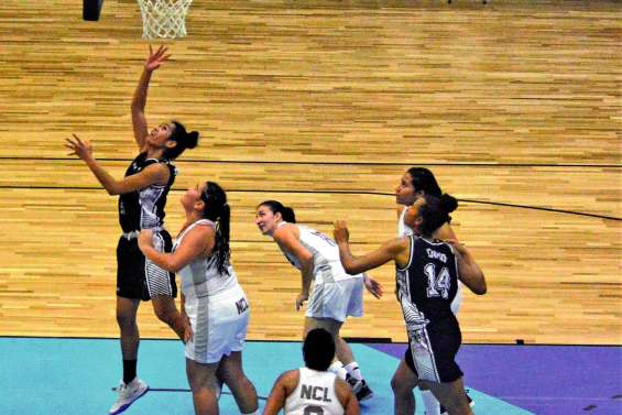 Les basketteuses surclassées par Fidji