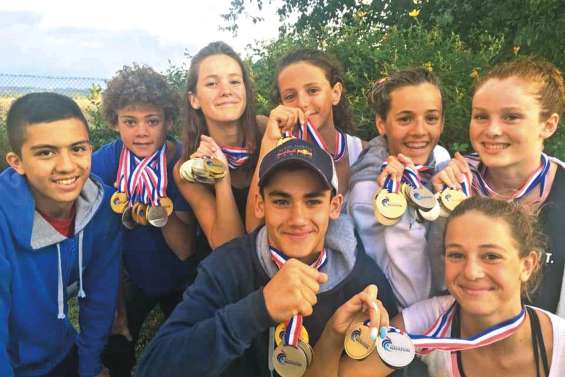 Avec ses jeunes, Dumbéa Natation « rayonne » en Métropole