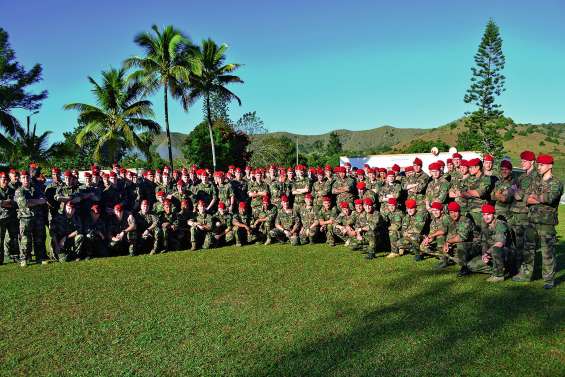 Relève de compagnies au camp de Nandaï