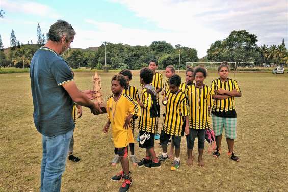 La Roche a remporté la Coupe des collèges de rugby à 5