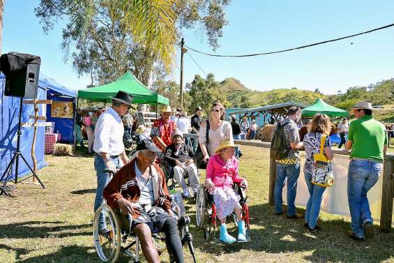 Les résidents de la maison de retraite en balade à la Foire