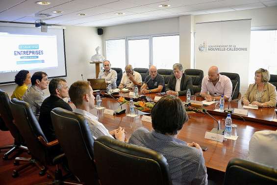 Le gouvernement lance un grand débat de relance économique