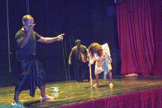 Théâtre et causerie sur Jean Mariotti, au centre socioculturel