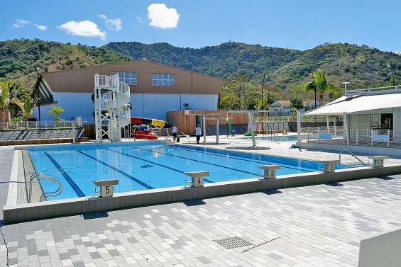 L’eau du grand bassin  est maintenant chauffée