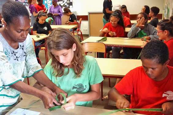 De futurs citoyens responsables à Païamboué