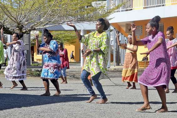 Une journée mélanésienne au lycée