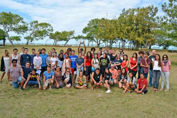 Des étudiants en IUT sont passés à la pratique à Poé