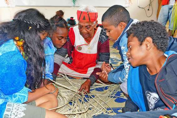 Les élèves des établissements catholiques ont montré tout leur talent à Hnathalo