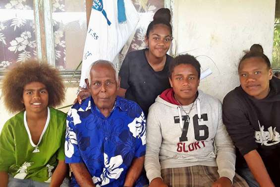 Des collégiens deviennent collecteurs de mémoire