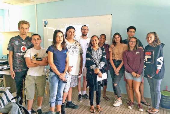 Des chercheurs de l’Atalante reçus  en visite au lycée Apollinaire-Anova
