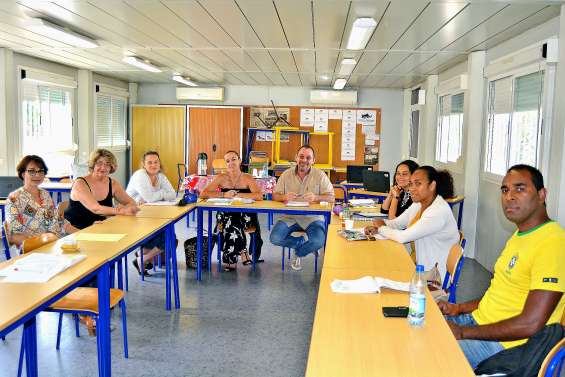 Les référents harcèlement en formation au collège Louis-Léopold-Djiet