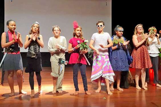 En avant, toute ! pour les collégiens de l’atelier théâtre