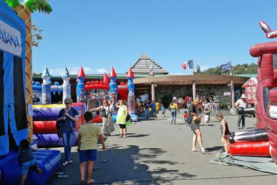 Les enfants ont investi Farinoland et ses châteaux