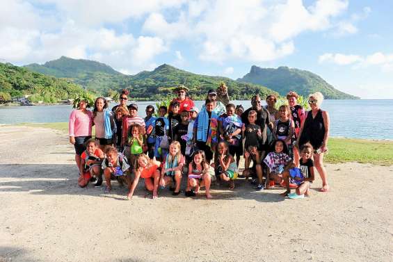 Les écoliers de Boulouaris à la découverte de Huahine