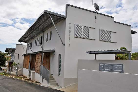 Tootira, petite résidence FSH de quatorze villas en duplex, inaugurée à Yahoué