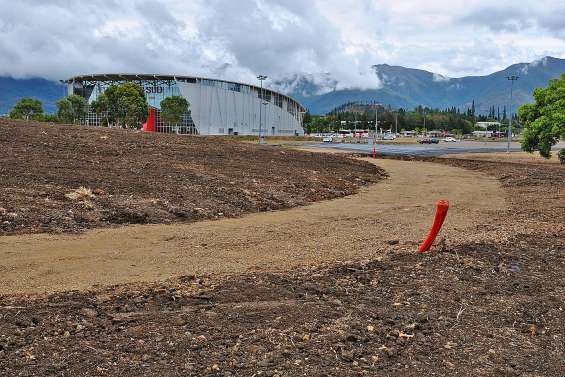 Le parcours santé de la plaine des sports prend forme