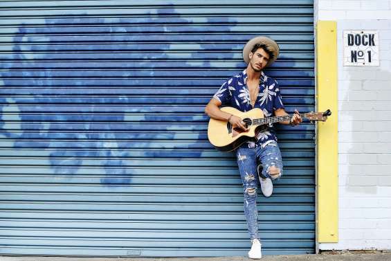 Flo Chase, un chanteur calédonien à Los Angeles