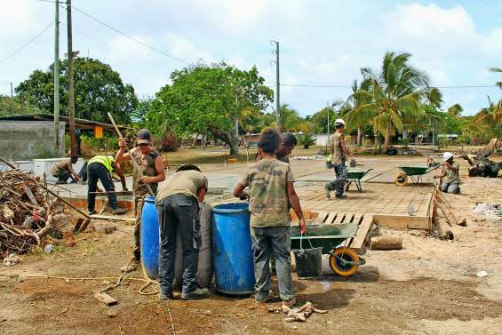 Douze jeunes du RSMA en chantier à Gossanah