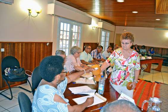 Deux élus officiellement démis de leurs fonctions d’adjoint au maire