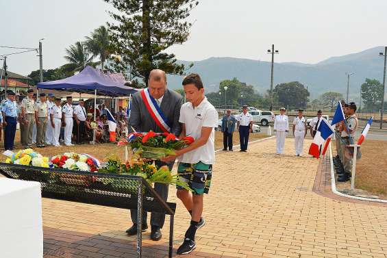 Les collégiens de la classe défense en première ligne