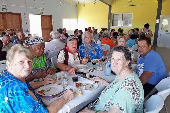 Les seniors découvrent un nouveau lieu