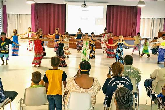 Les enfants racontent leur voyage à Huahine
